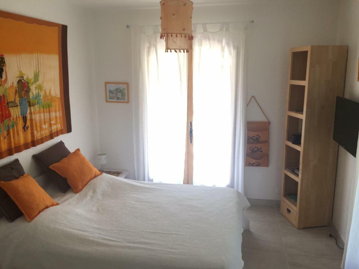 Bed & Breakfast Les Lillas Saint-Jeannet  Esterno foto