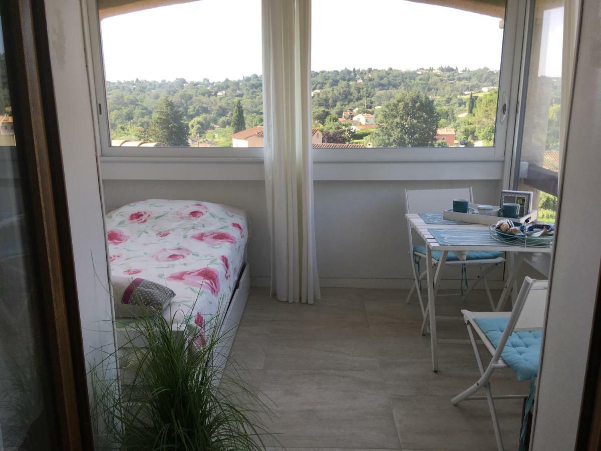 Bed & Breakfast Les Lillas Saint-Jeannet  Esterno foto